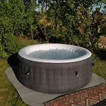 Z Sauna I Jacuzzi Na Wylacznosc Dabrowka (Wolomin)