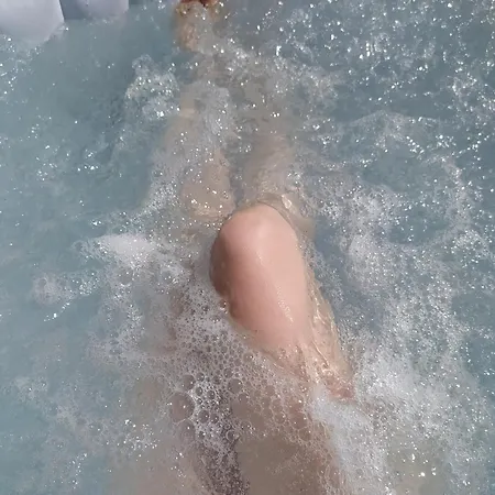 Z Sauna I Jacuzzi Na Wylacznosc Dabrowka (Wolomin)